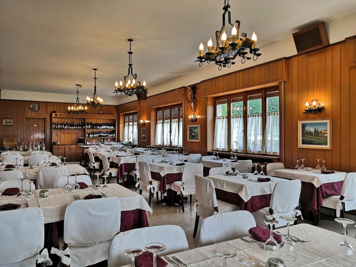 Albergo Ristorante Scanapa Castione della Presolana Ngoại thất bức ảnh