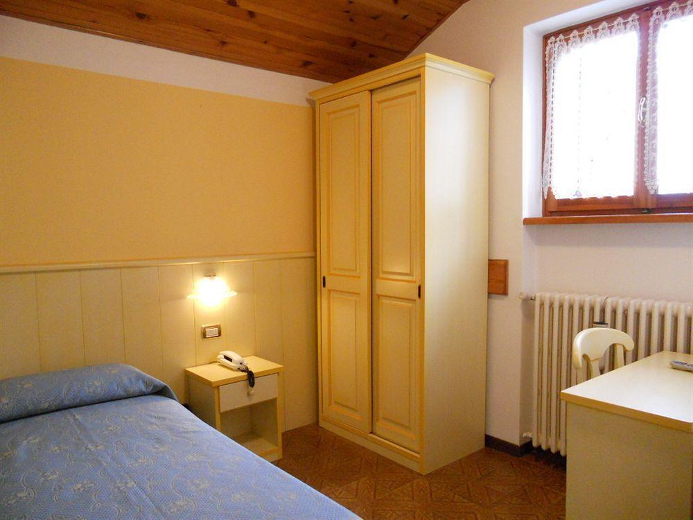 Albergo Ristorante Scanapa Castione della Presolana Ngoại thất bức ảnh
