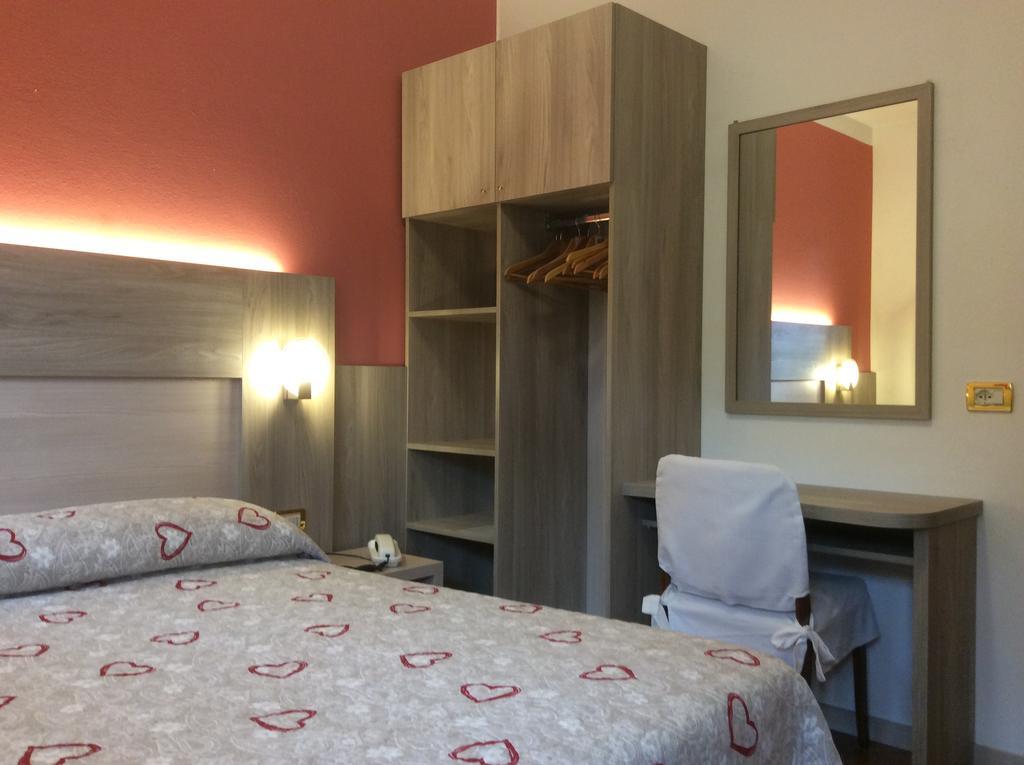 Albergo Ristorante Scanapa Castione della Presolana Ngoại thất bức ảnh